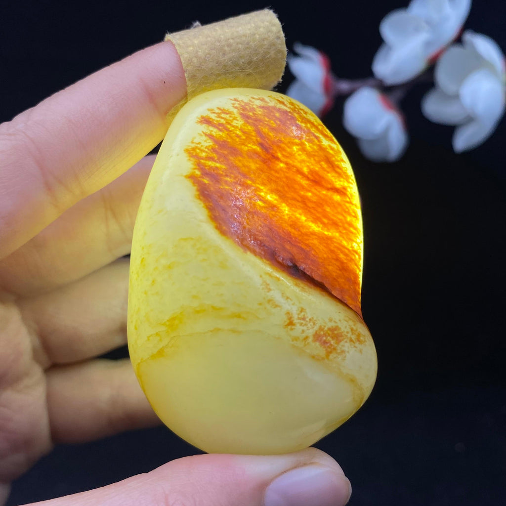 和田玉聚红皮籽料（85.3g）