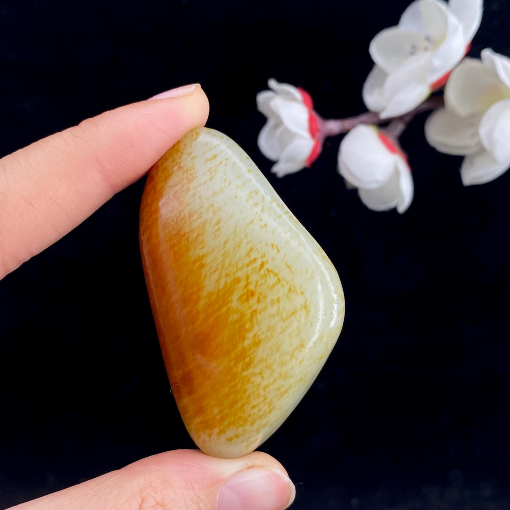 和田玉聚红皮籽料原石（52.1g）