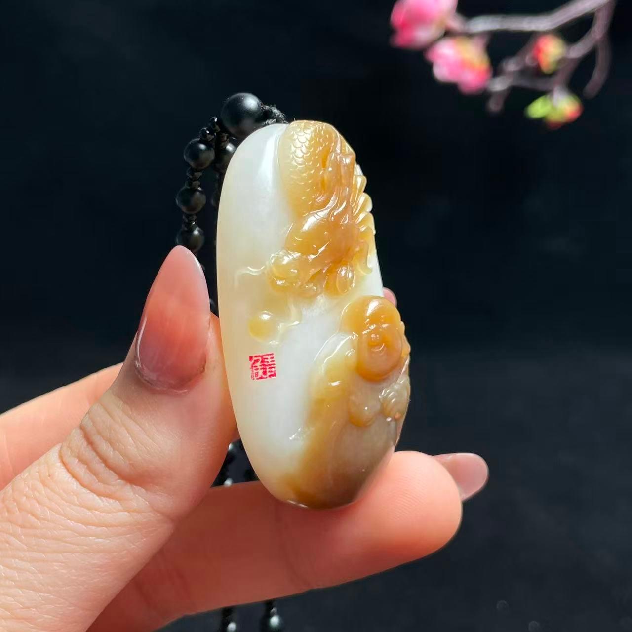 和田且末料羊脂白玉老红佛挂件（g）