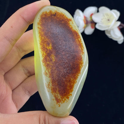 和田玉聚红皮籽料原石（181.2g）