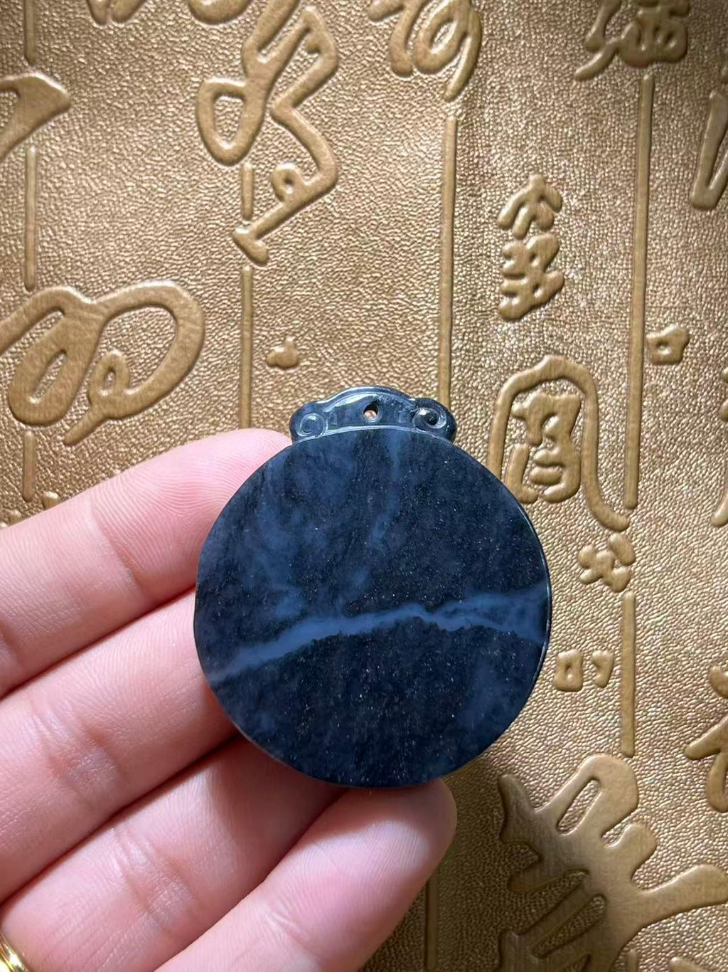 和田玉青花平安无事牌（30.6g）