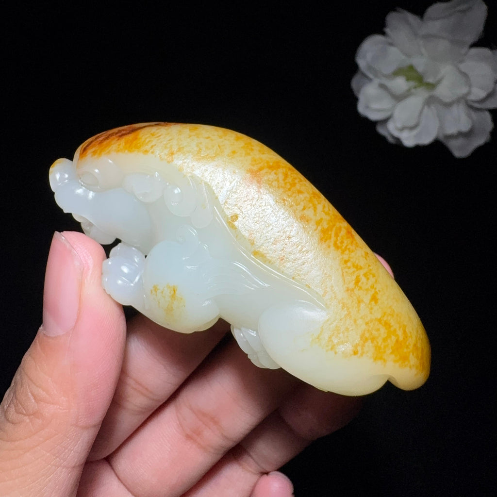 和田玉籽料貔貅手把件（83.2g）