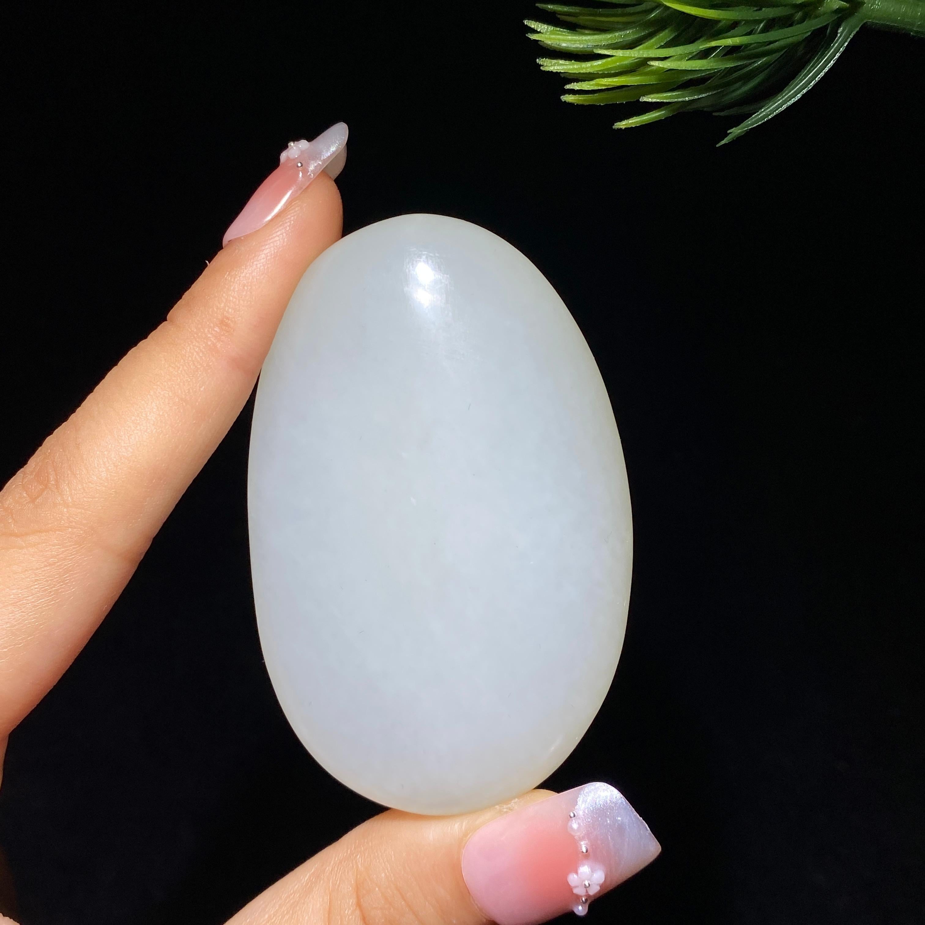 和田玉籽料观音（65.7g）