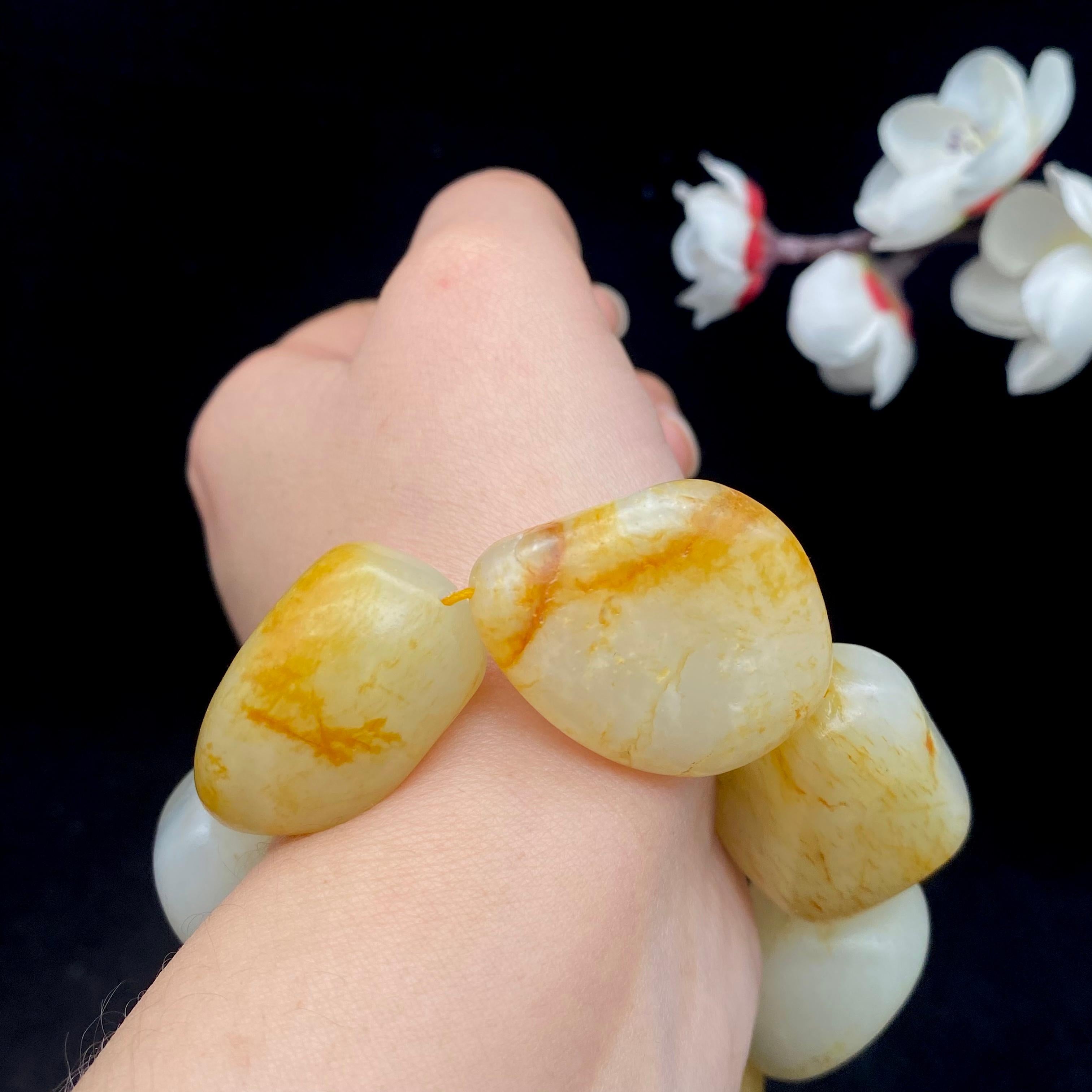 和田玉洒金皮籽料【精品手串】（129.7g）