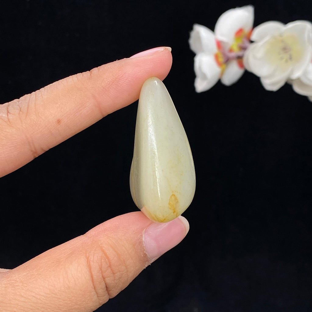 和田玉白玉带黄皮籽料（28.7g）