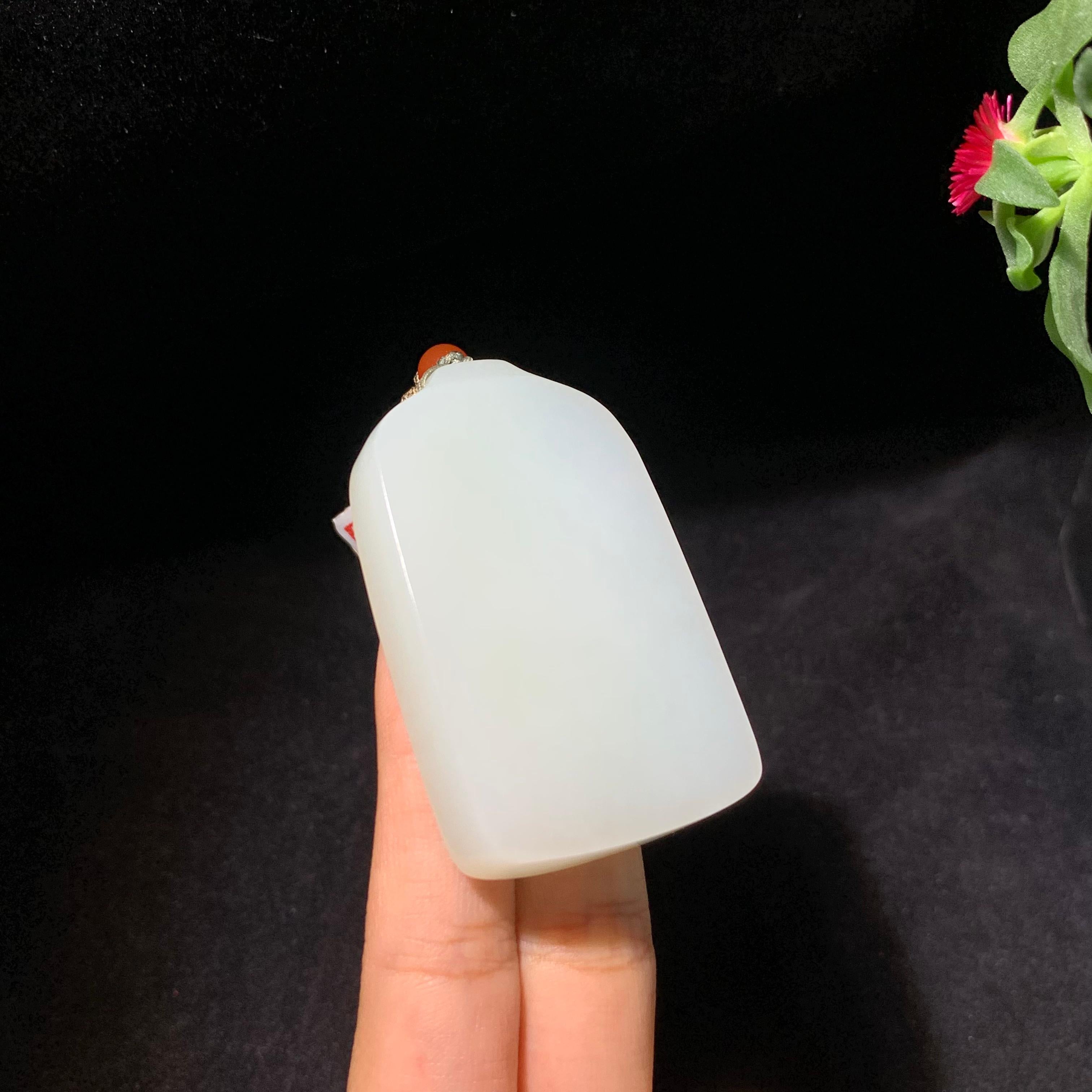 高品质和田羊脂白玉无事牌（52.6g）