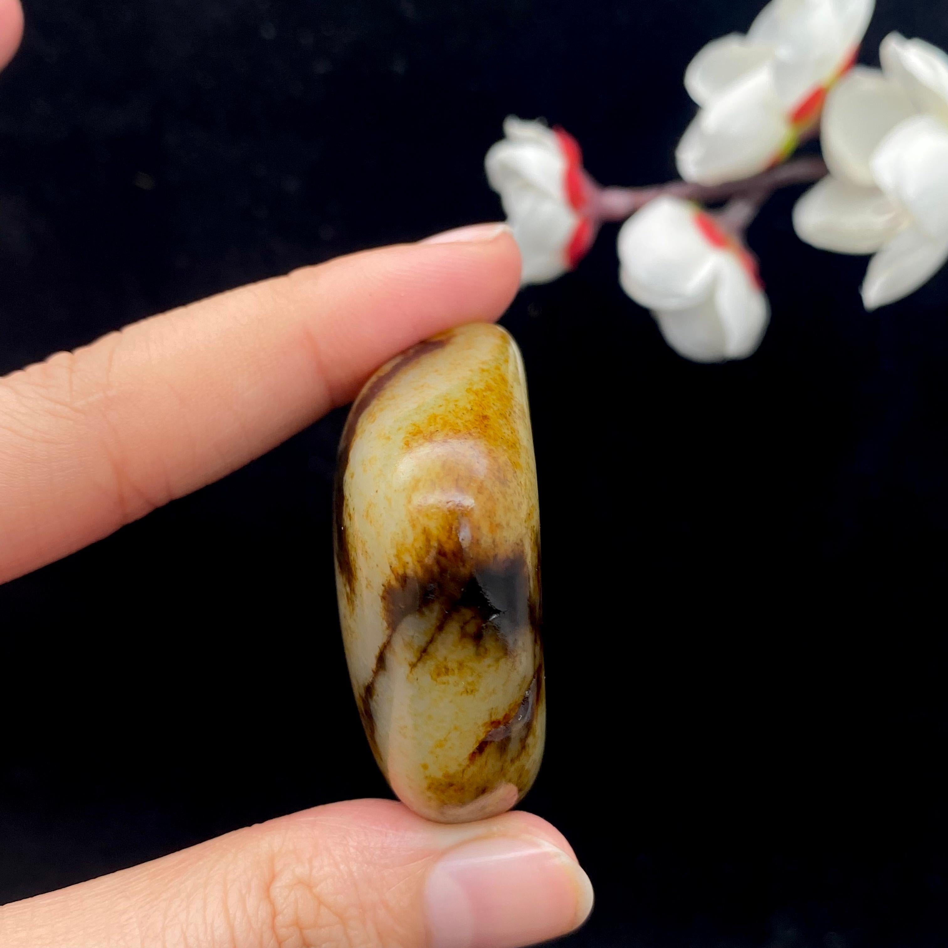 和田玉洒金皮籽料原石（46.5g）