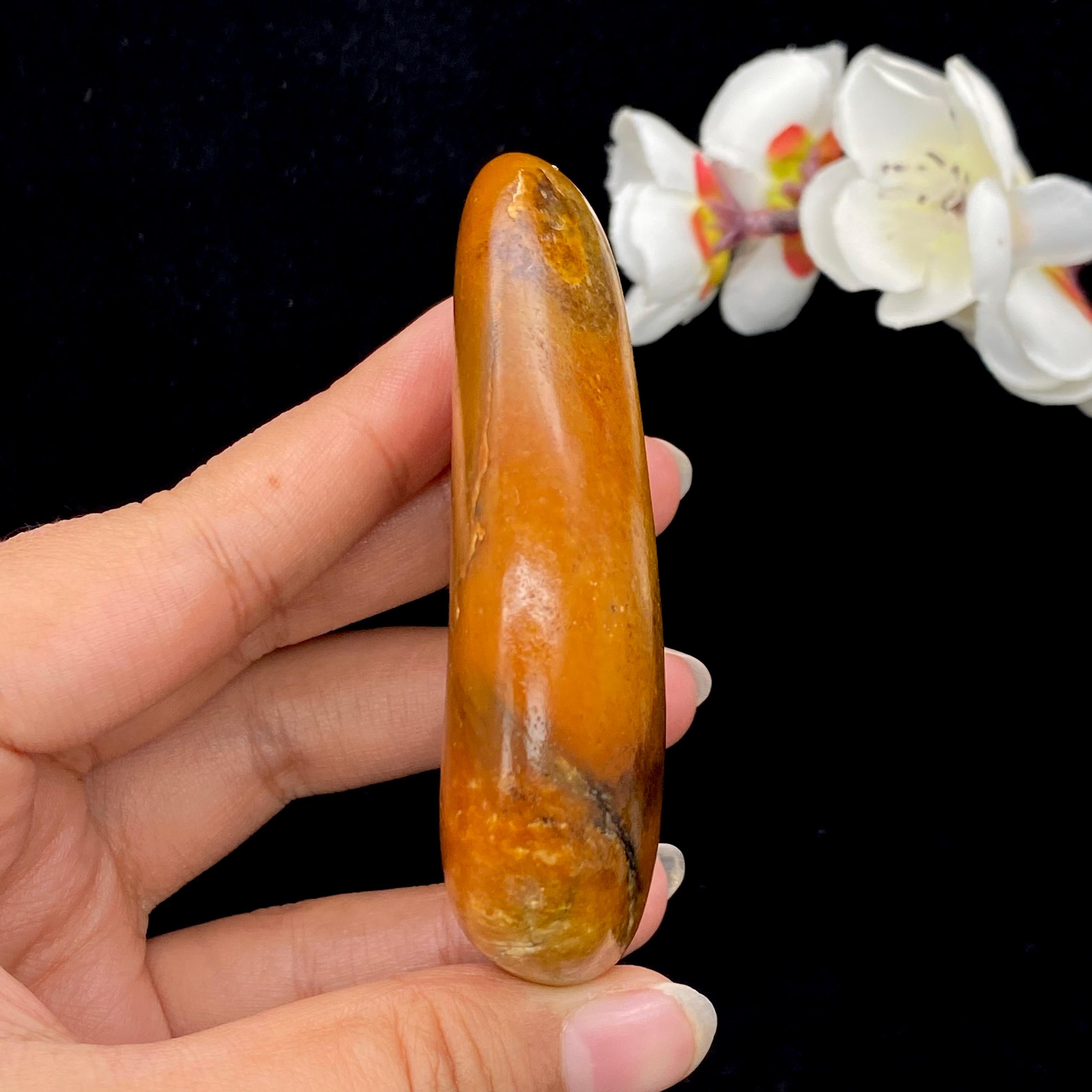 和田玉黄沁皮籽料原石（123g）