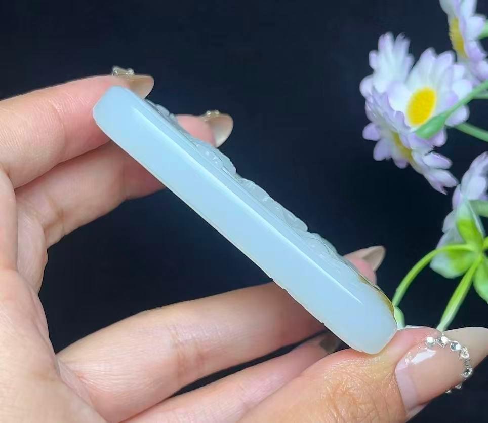 和田玉糖白羊脂白玉观音（68.3g）