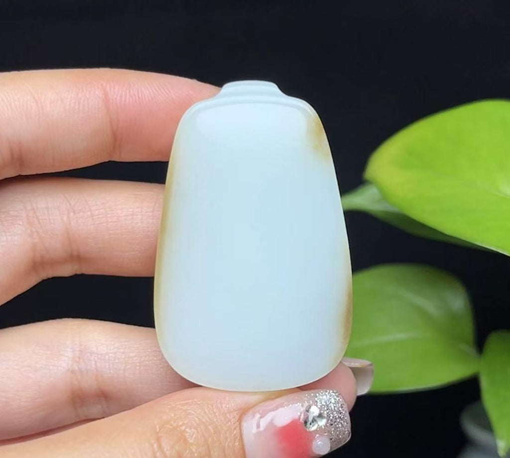 新疆和田玉且末料羊脂玉平安无事牌（37.2g）