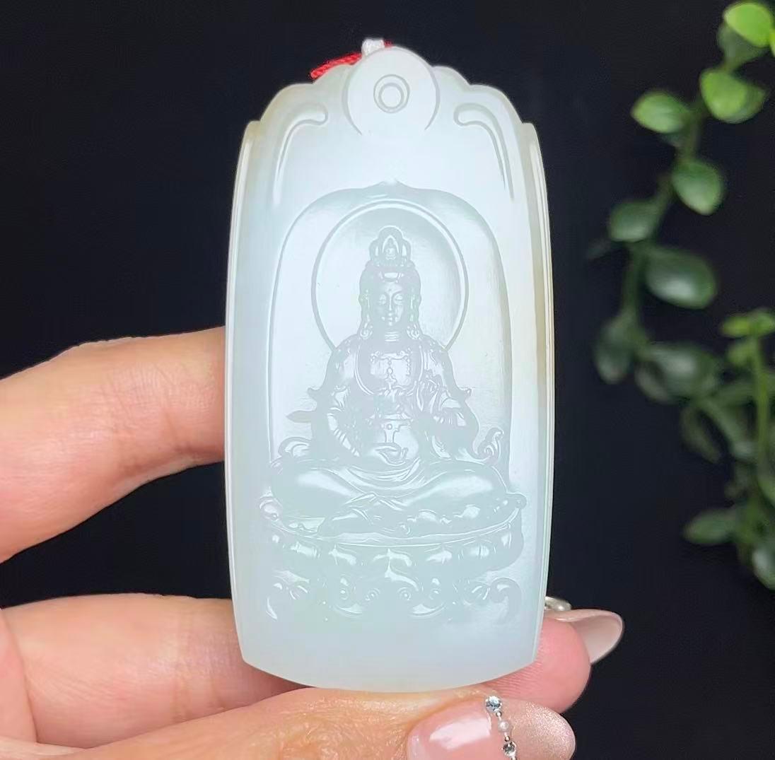 和田玉糖白羊脂玉观音（75.5g）