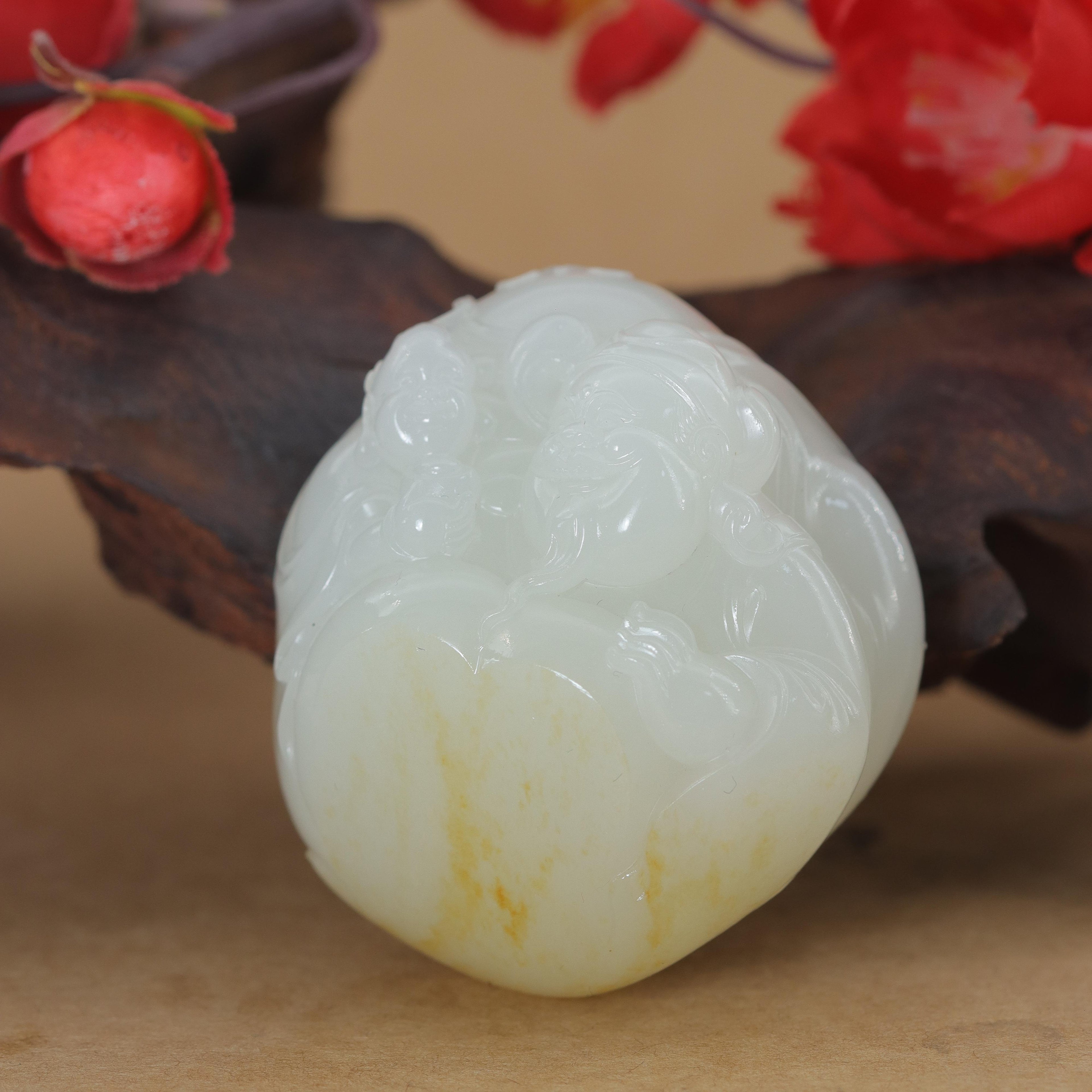 和田玉洒金皮籽料财神吊坠（74.3g）