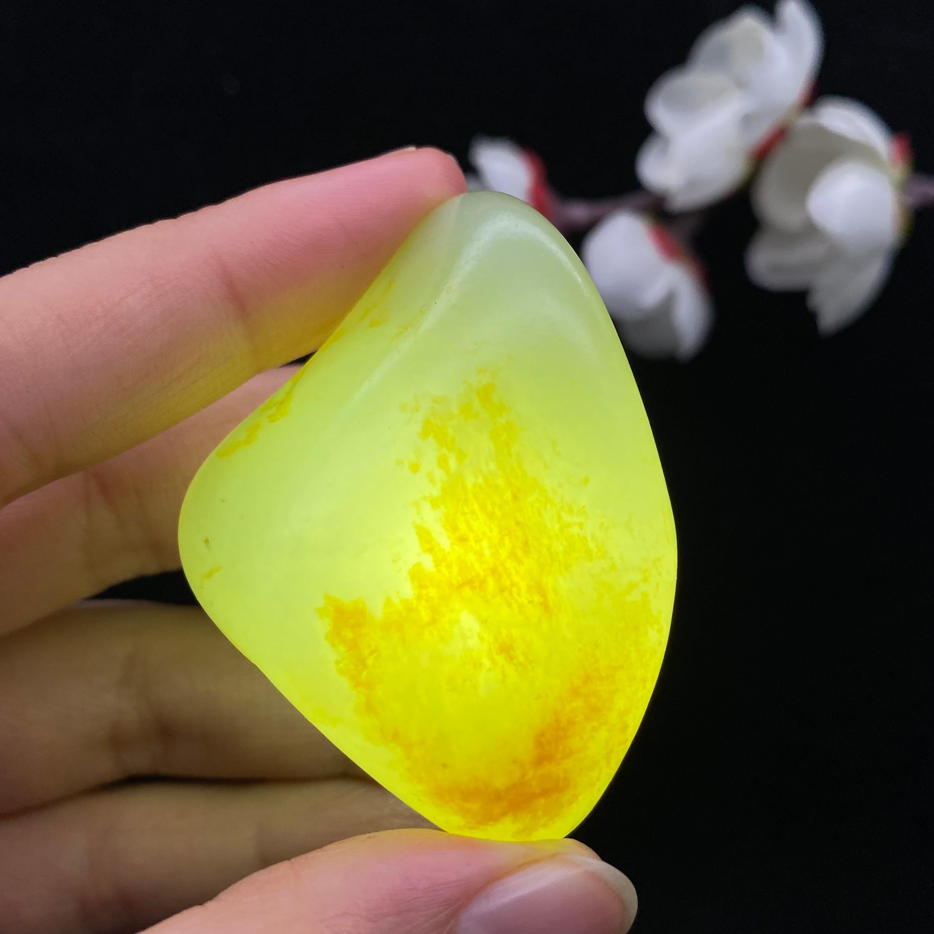 和田玉黄皮籽料（46.7g）
