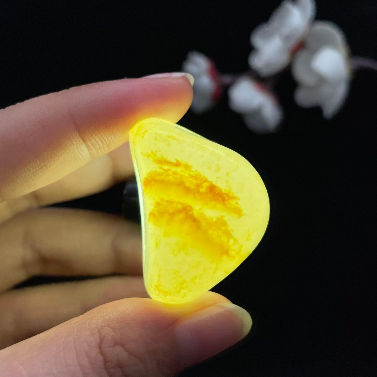 和田玉洒金皮籽料（35.2g）