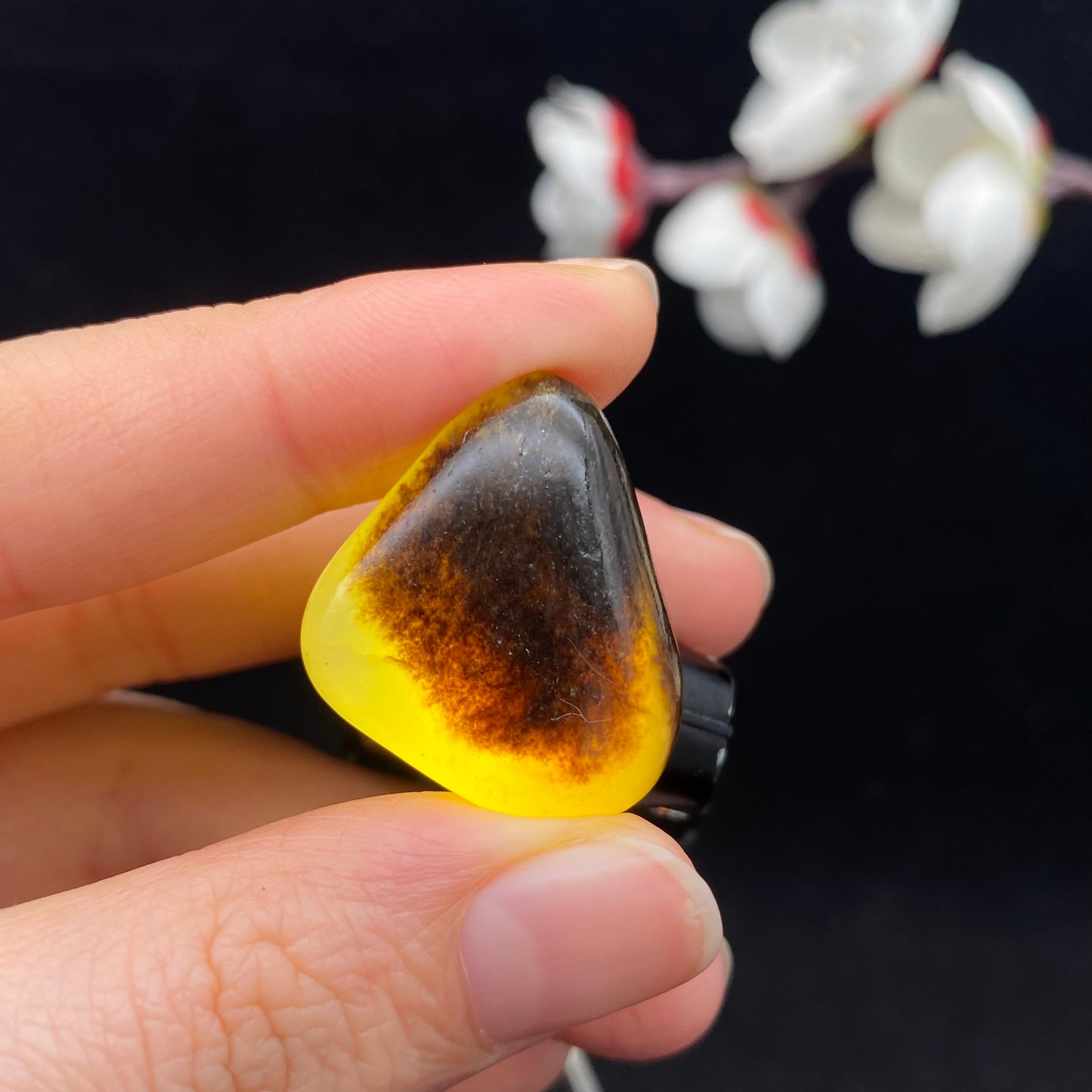 和田玉秋梨皮籽料（9.7g）