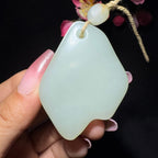 和田玉籽料随形平安无事牌（44.9g）