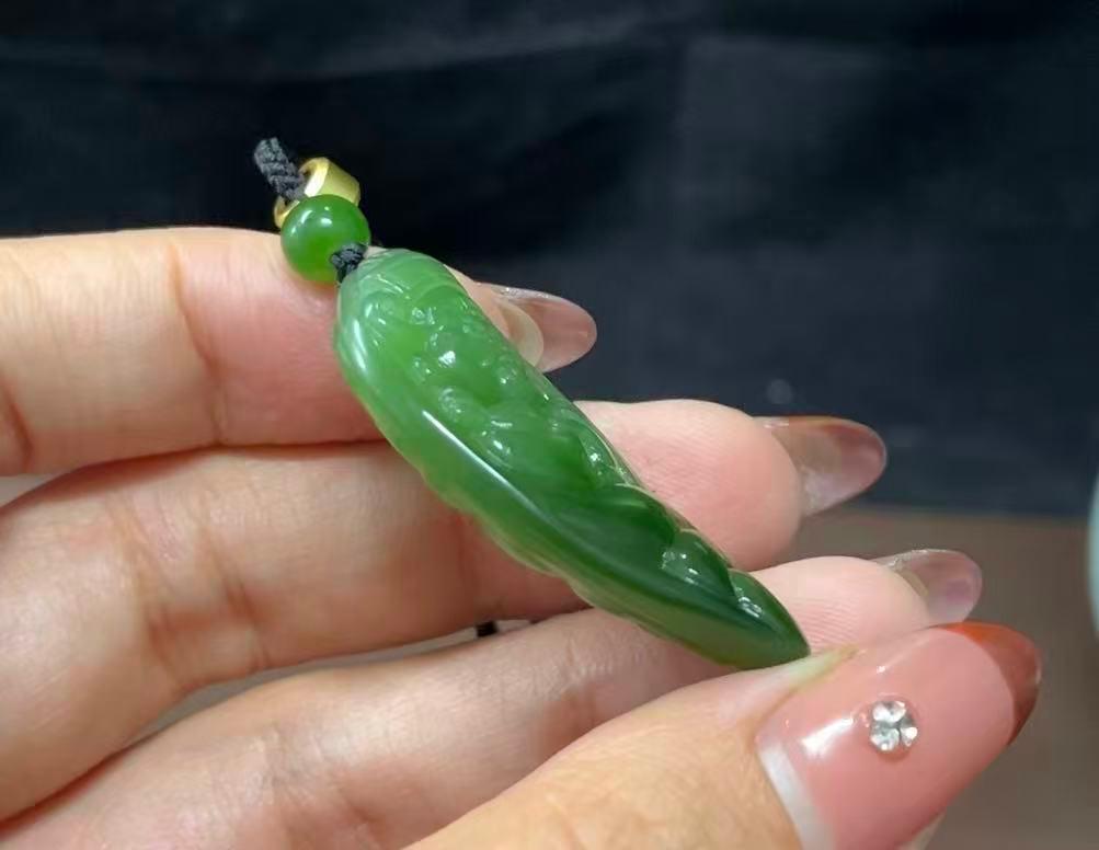 和田玉猫眼碧玉财神（15.1g）