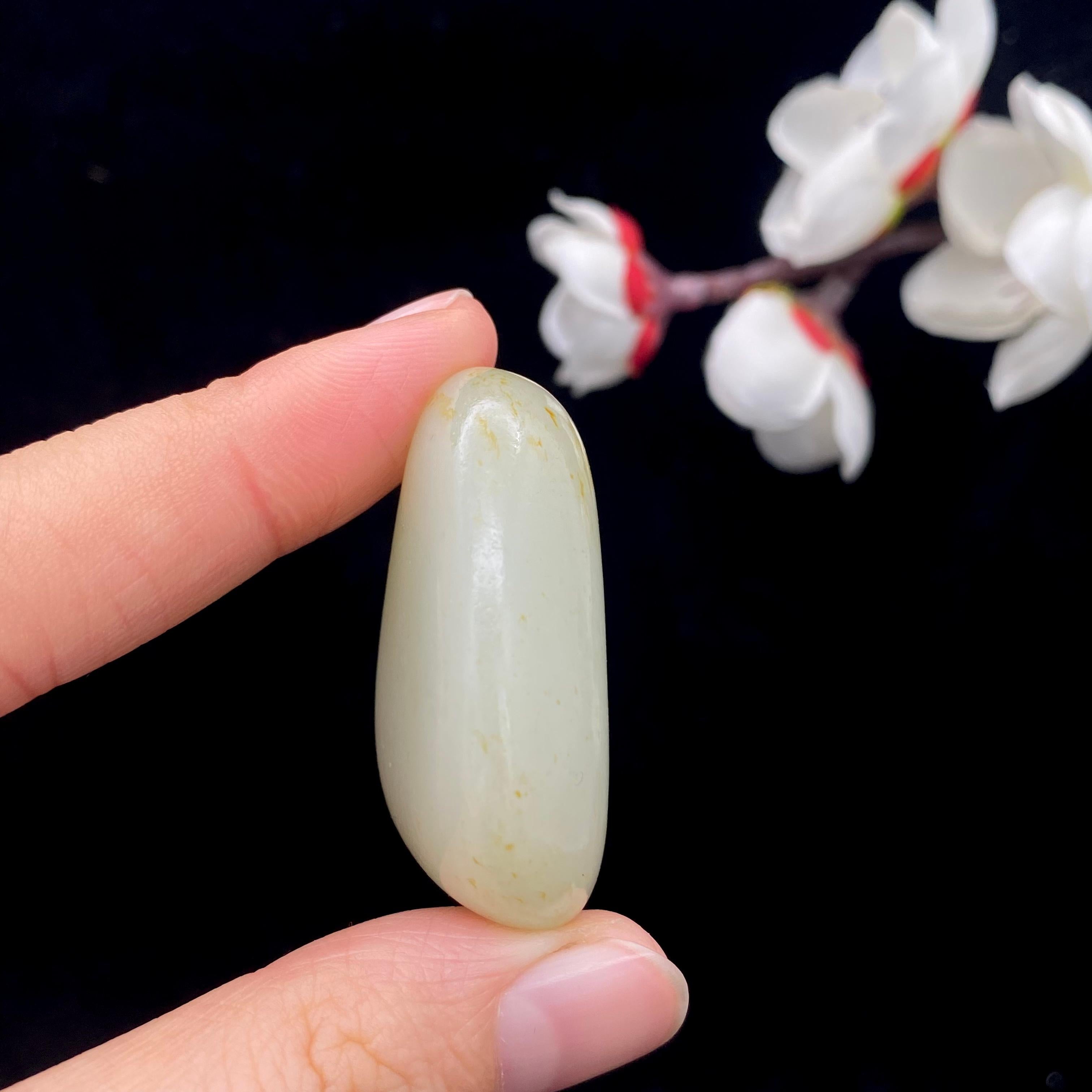 和田玉洒金皮籽料挂件（28.4g）