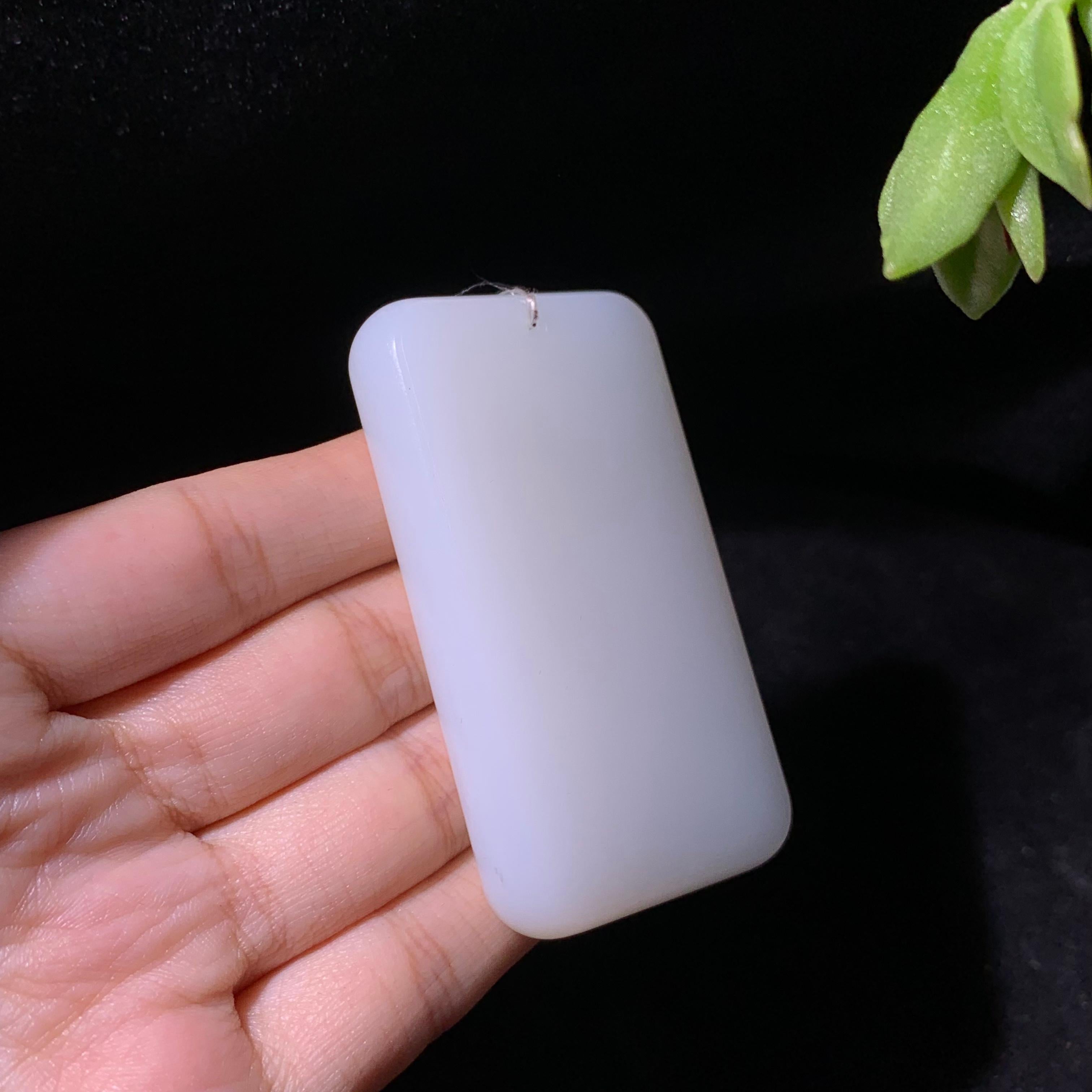 收藏级和田山料白玉无事牌（77.6g）