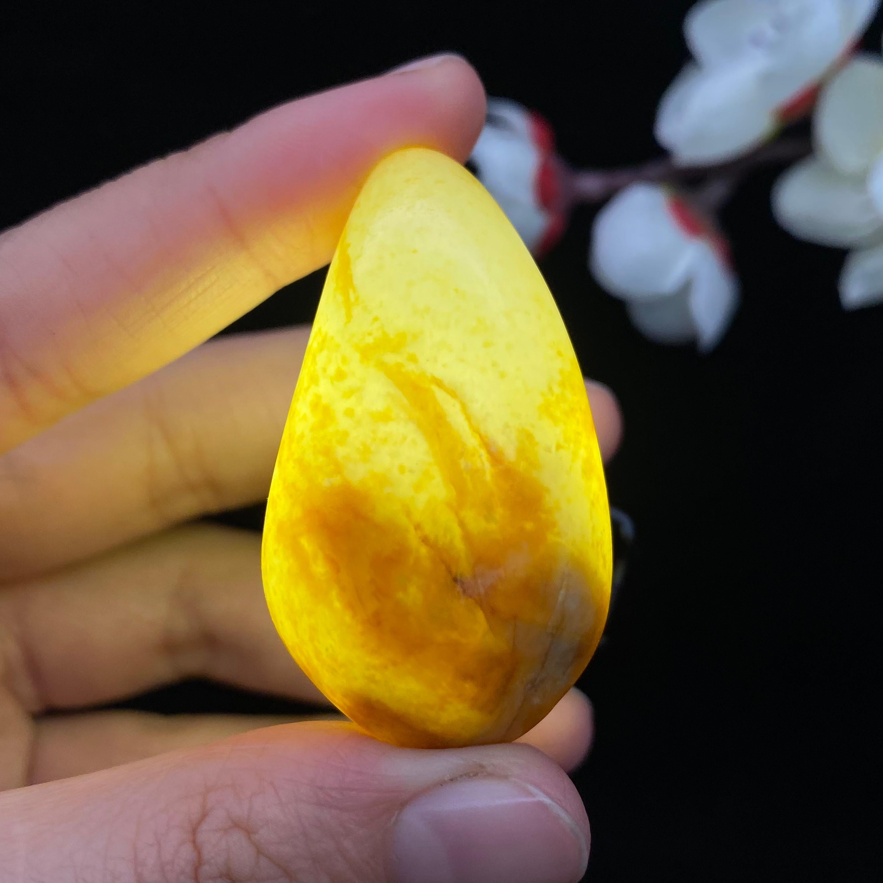 和田玉洒金皮籽料原石（39.1g）