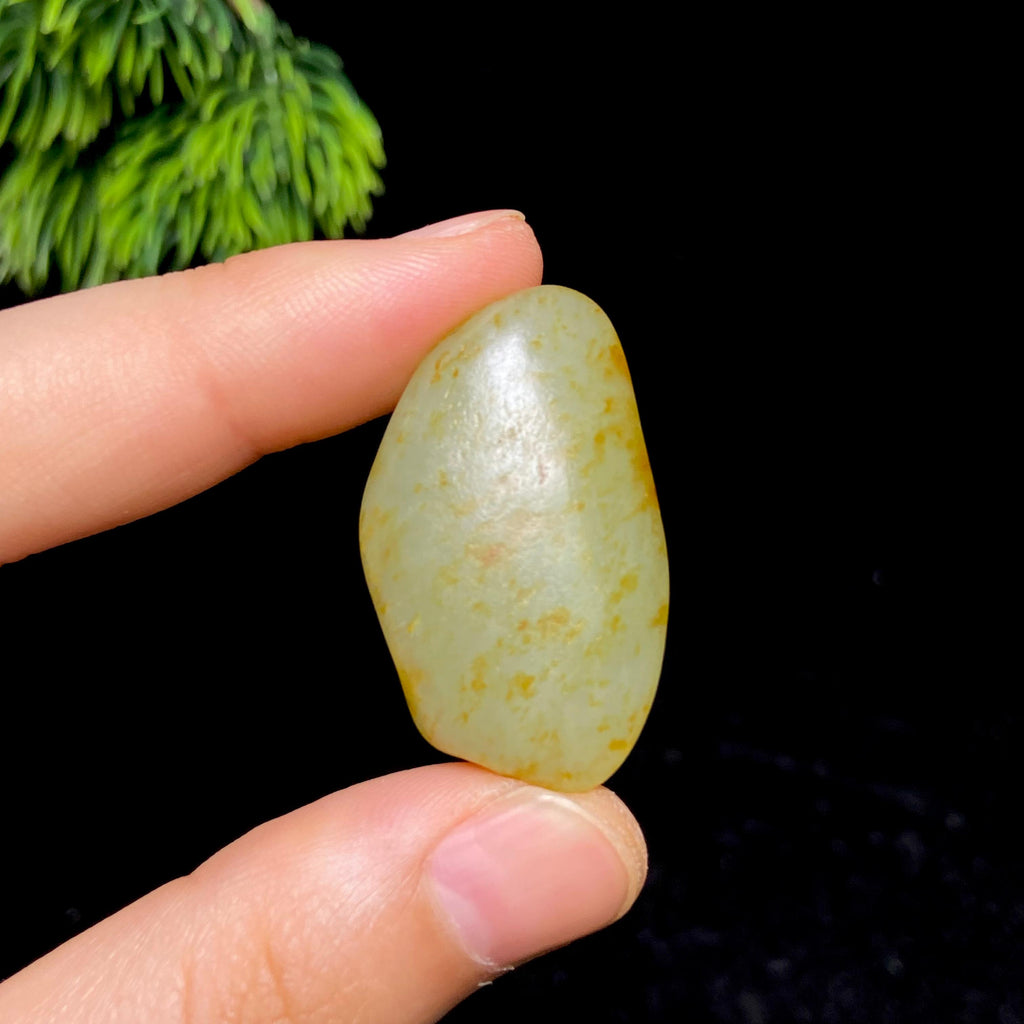 【超值推荐】和田玉洒金皮籽料（12.2g）
