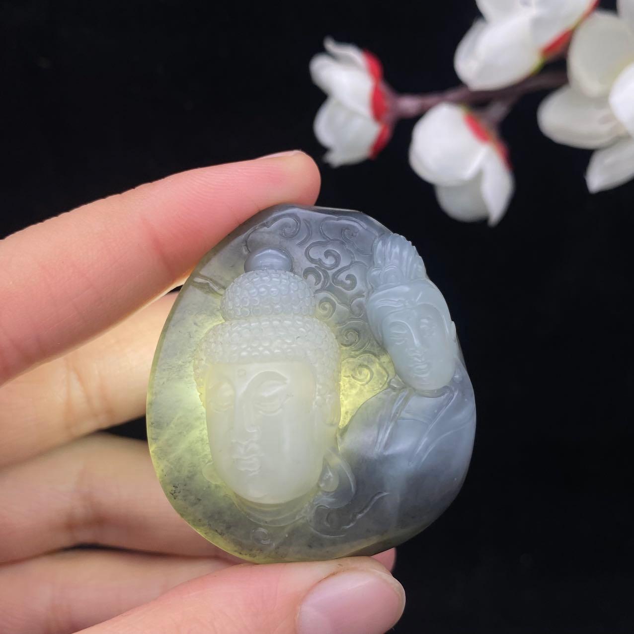 和田玉青花籽料【观音头】（41.5g）