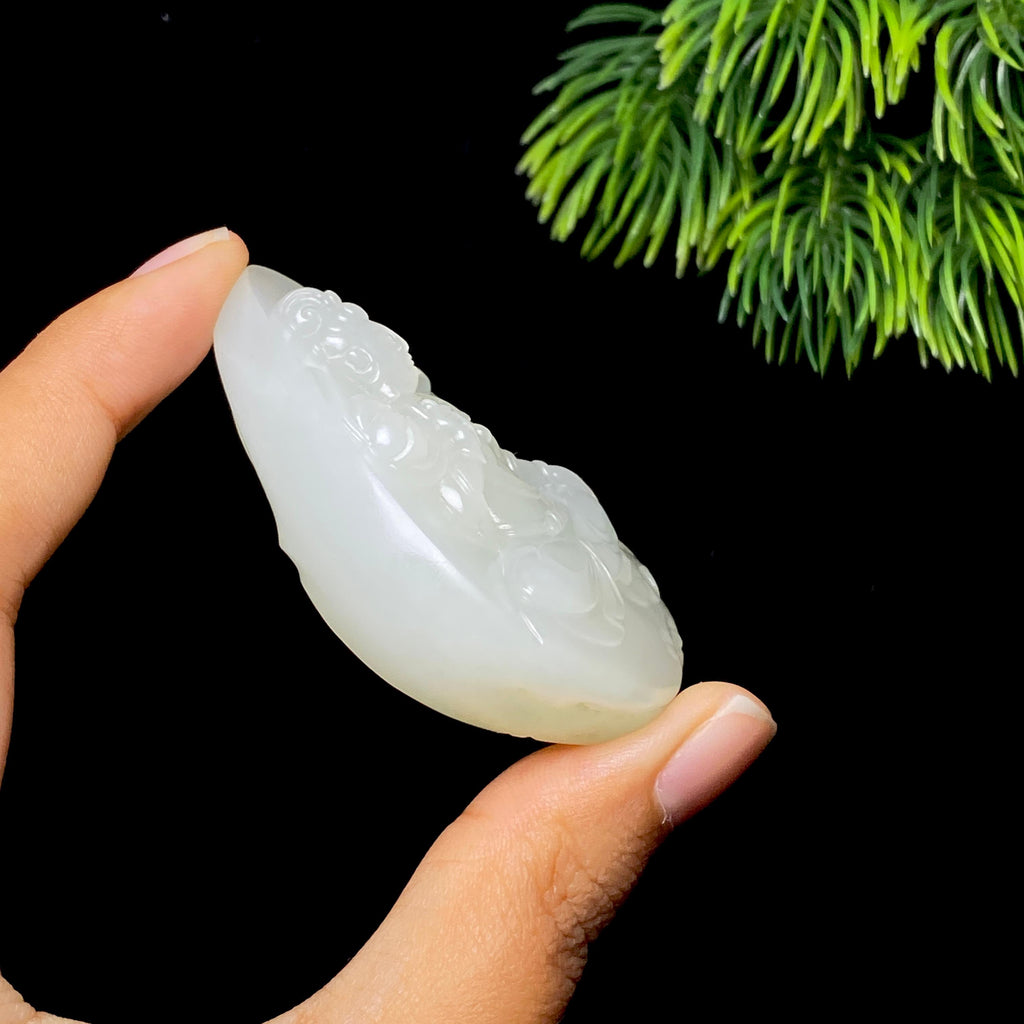 和田玉籽料观音（67.8g）