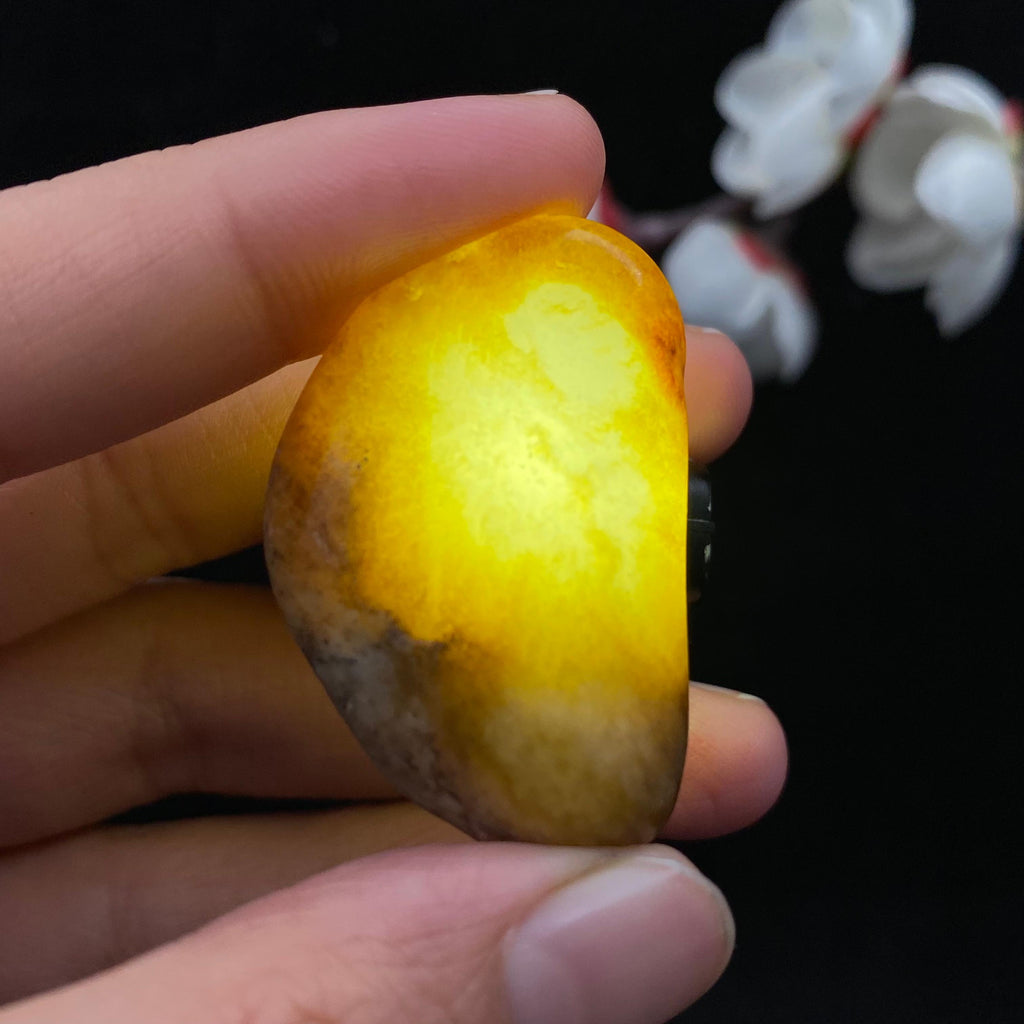【超值推荐】和田玉聚黄皮籽料挂件（19.8g）