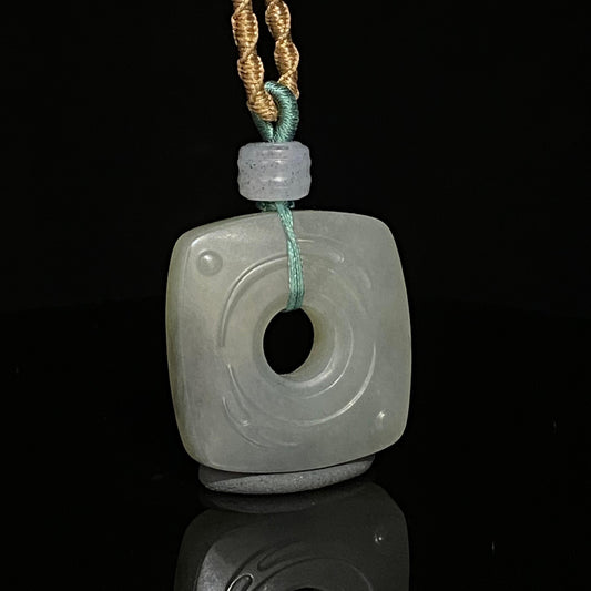 和田玉青花仿古玉璧挂件（15.1g）