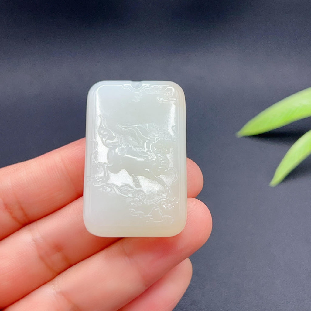 和田玉羊脂白麒麟玉牌（27.29g）
