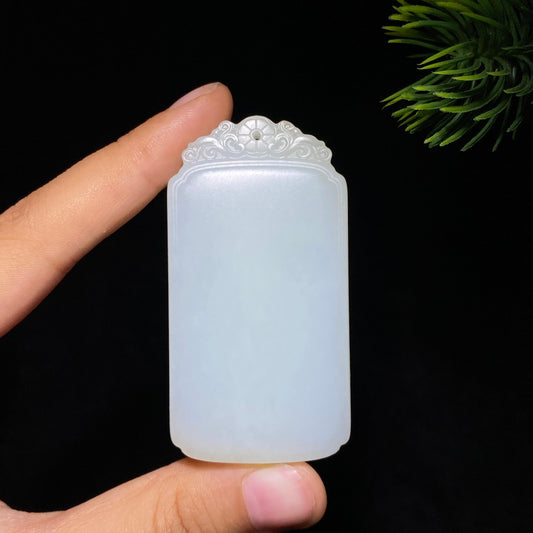 和田玉羊脂白玉无事牌（52.9g）