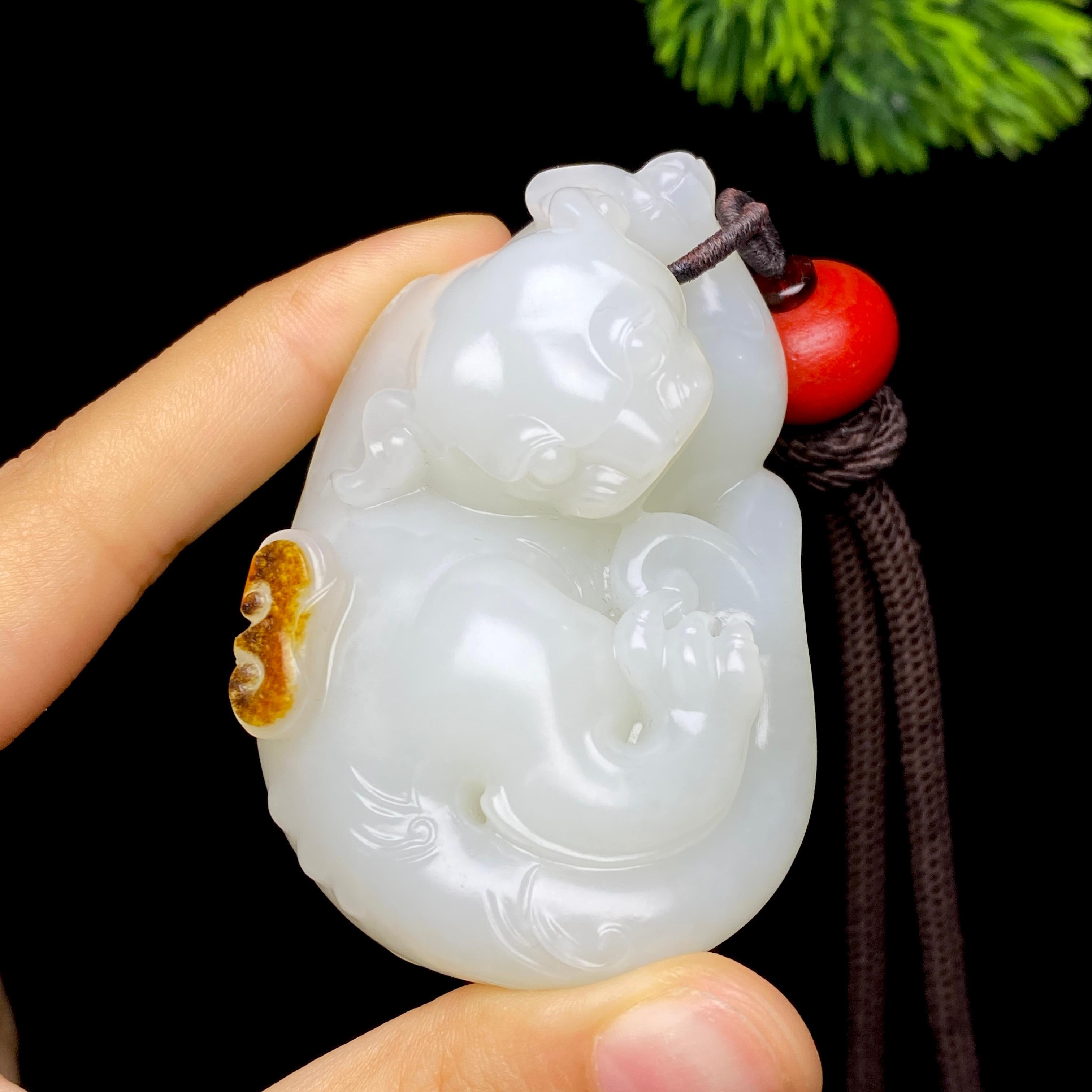 和田玉籽料貔貅把件（132.1g） – 厚德载玉