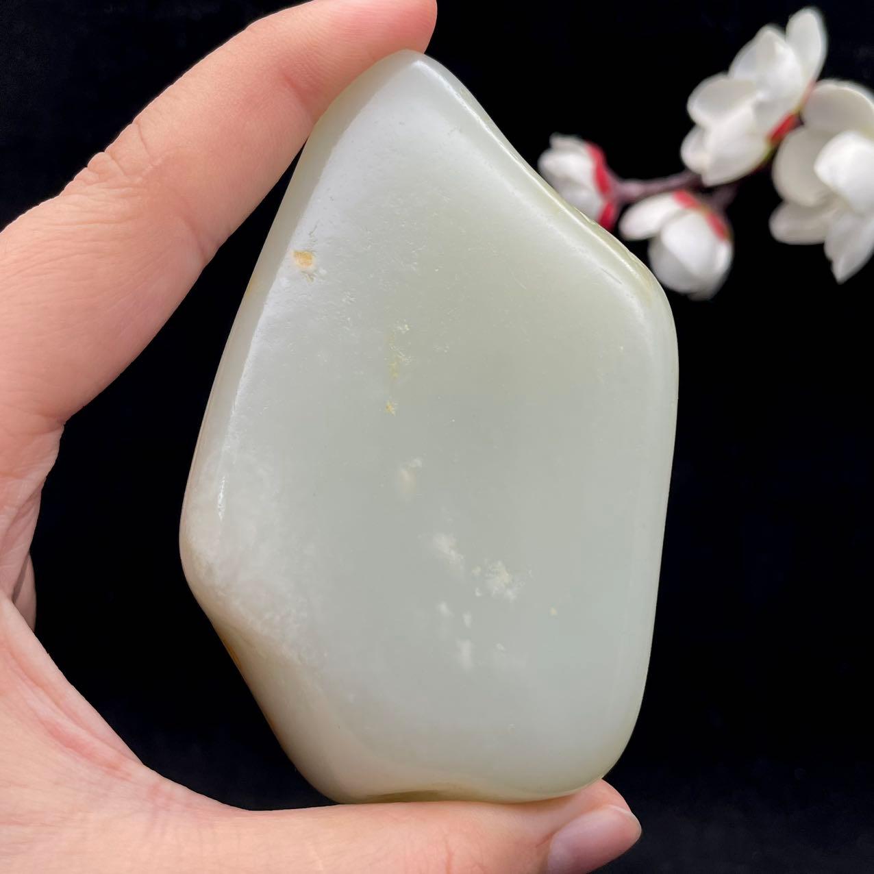 和田玉白玉籽料手把件（184.3g）