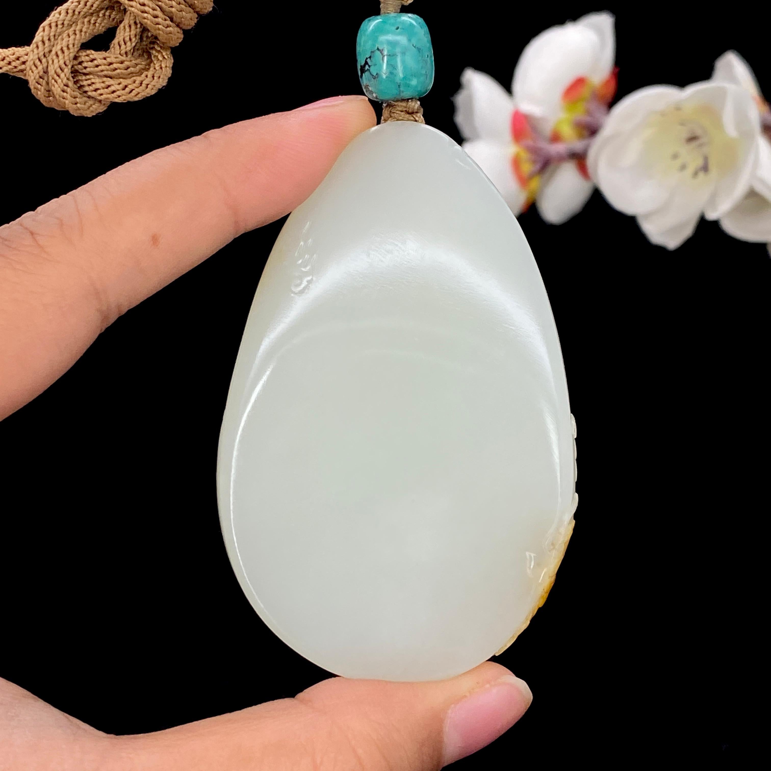 和田玉白玉籽料【坐莲观音】（73.3g）