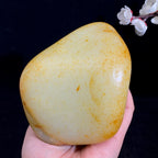 和田玉洒红皮籽料（1087.2g）