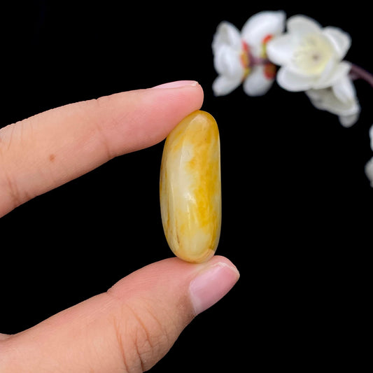 和田玉黄皮青花底籽料吊坠籽（14.9g）