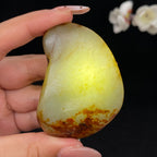 和田玉聚红皮籽料手把件（66g）