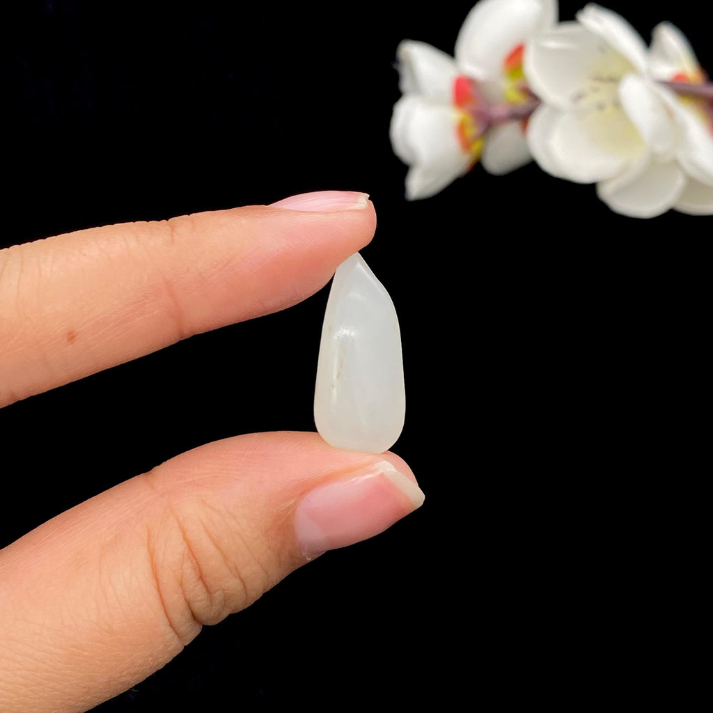 和田玉聚黄皮籽料挂件（30.9g）