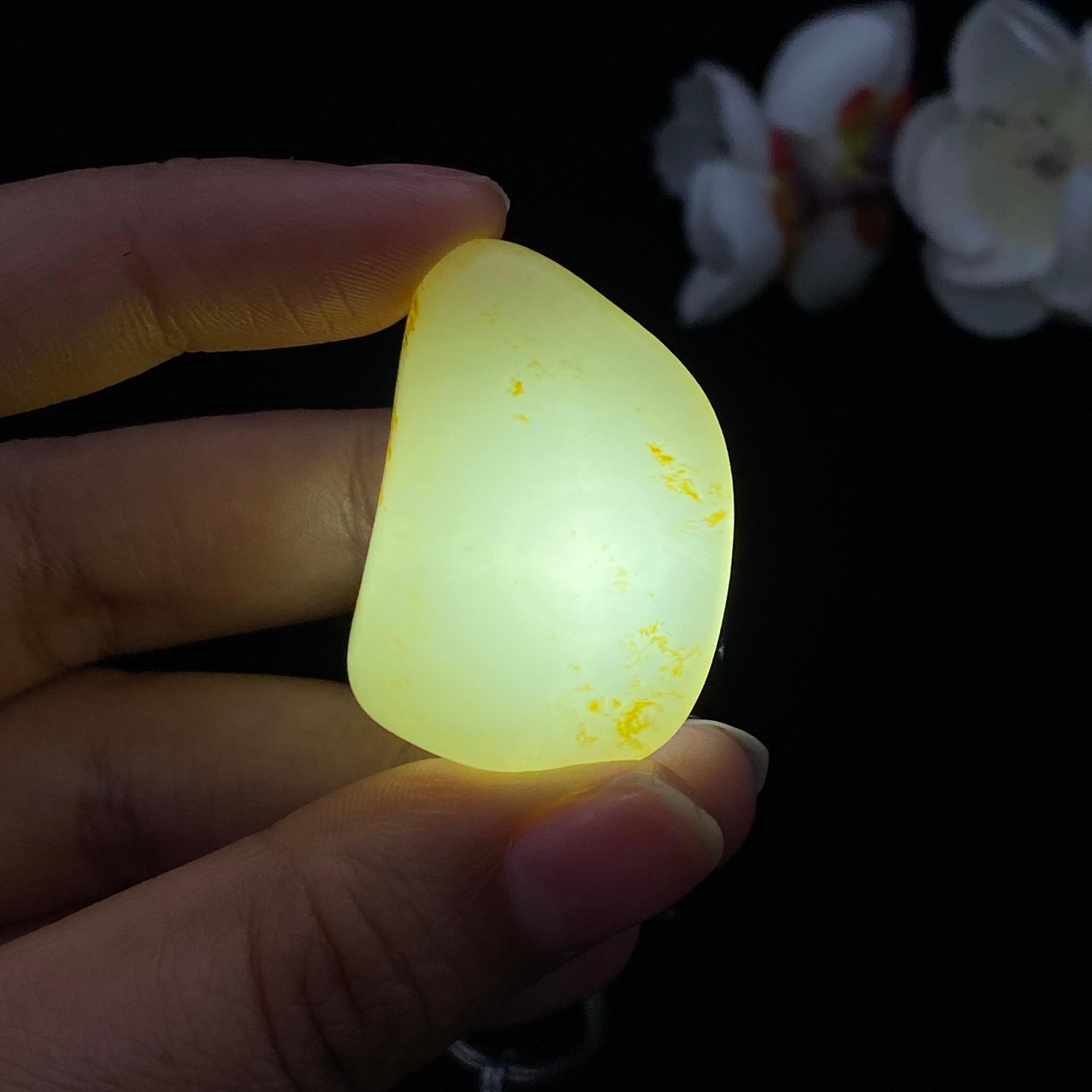 和田玉洒金皮籽料挂件（19.5g）