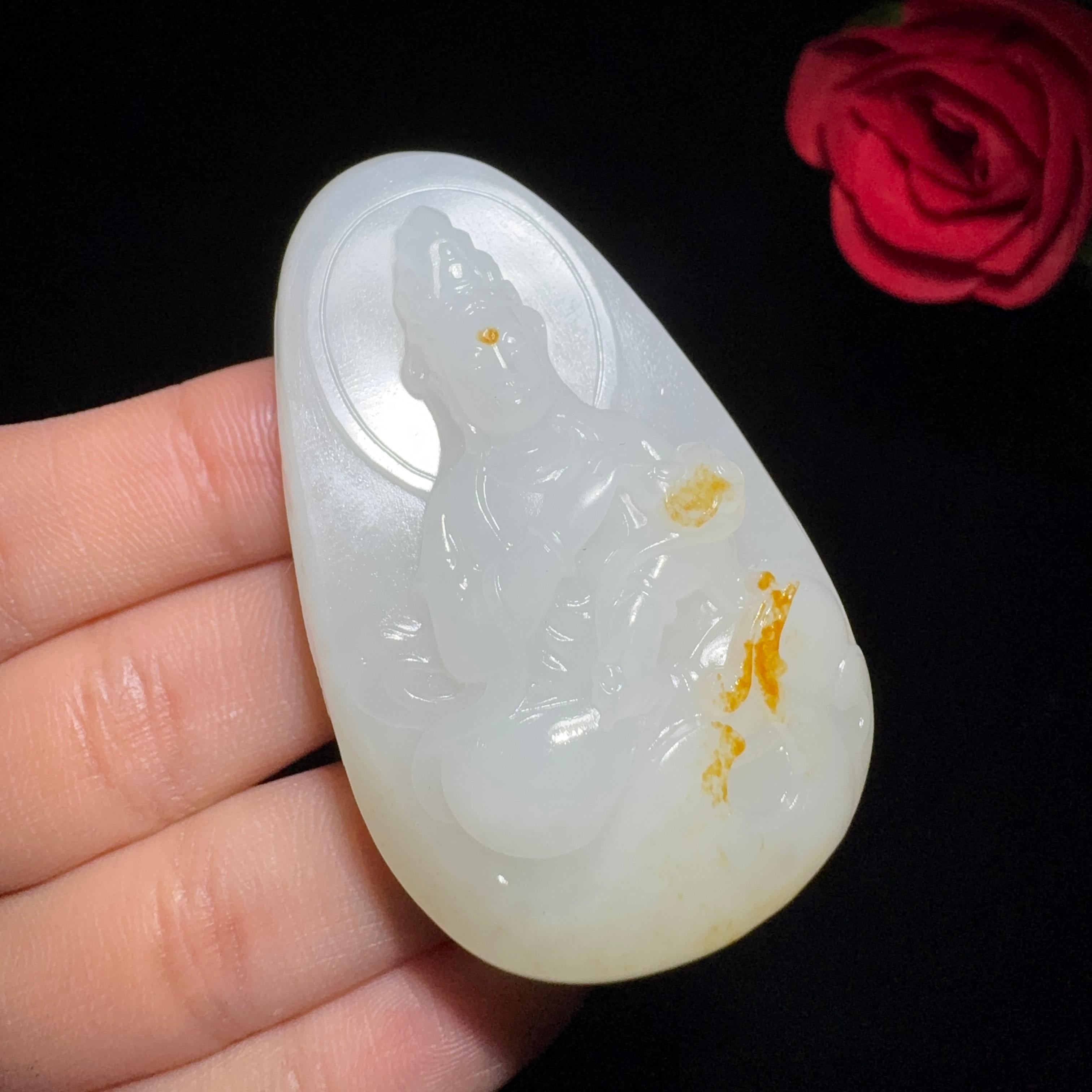 和田玉籽料羊脂白玉观音（85.1g）
