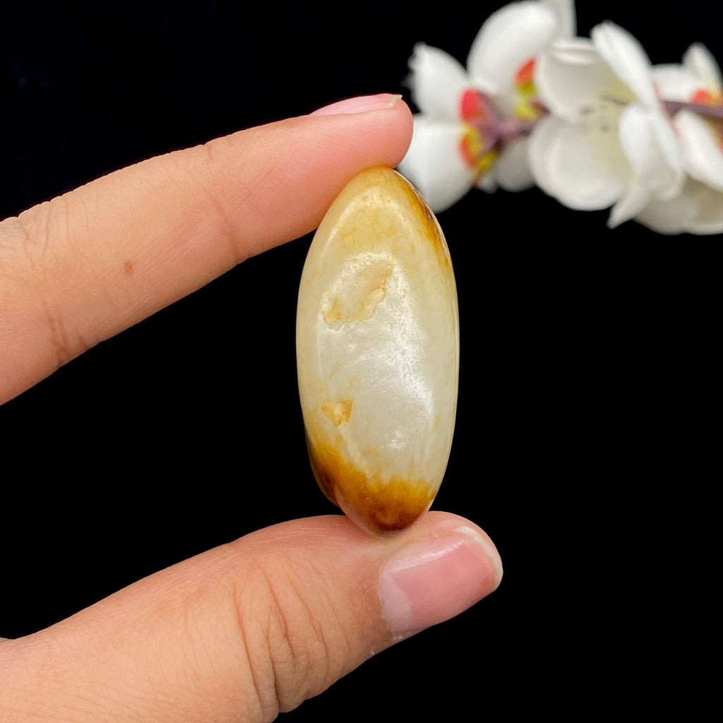 和田玉聚黄皮籽料挂件（42.7g）