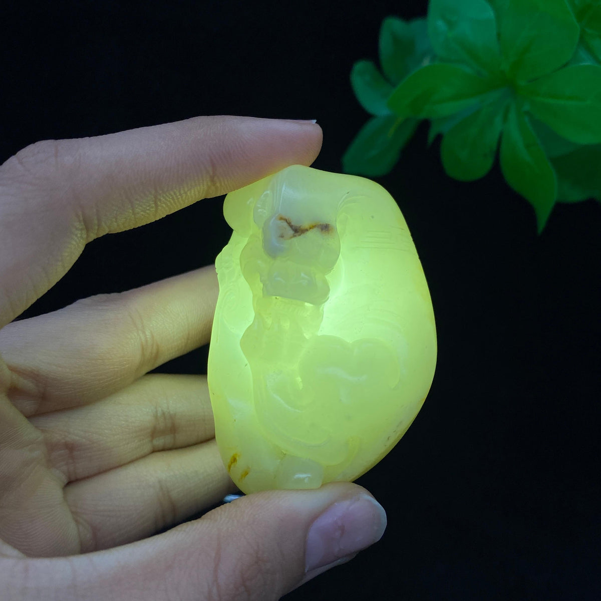 和田玉籽料【回头貔貅】手把件（96g）