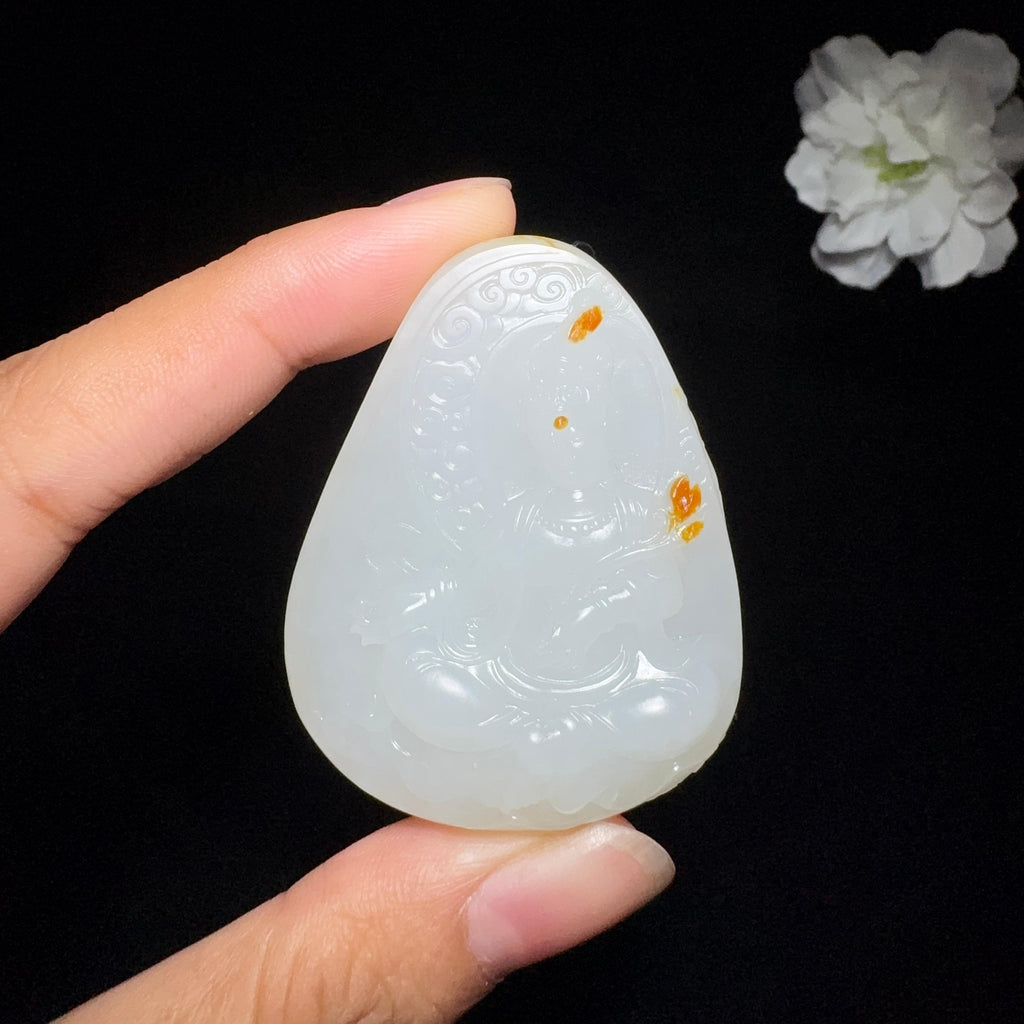 和田玉籽料观音（52.8g）