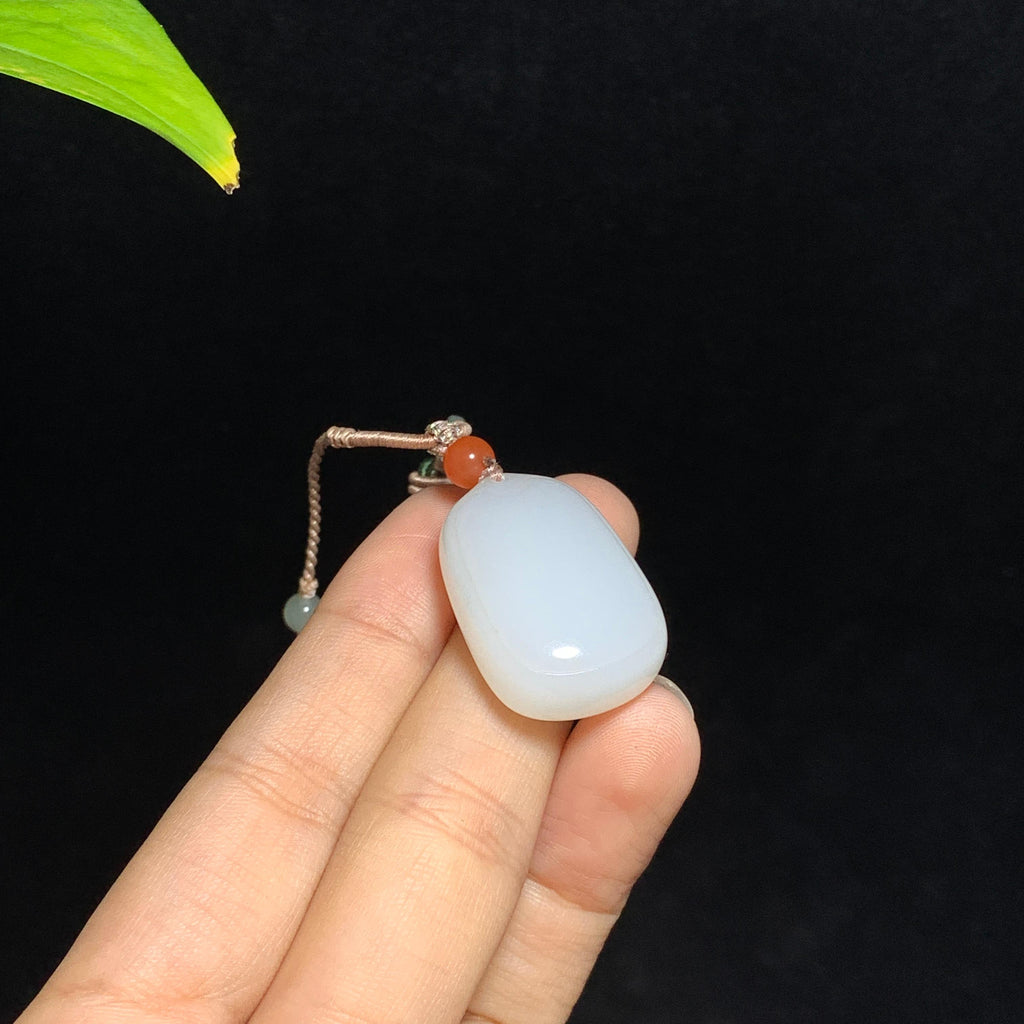 和田山料羊脂白玉无事牌挂件（14.3g）