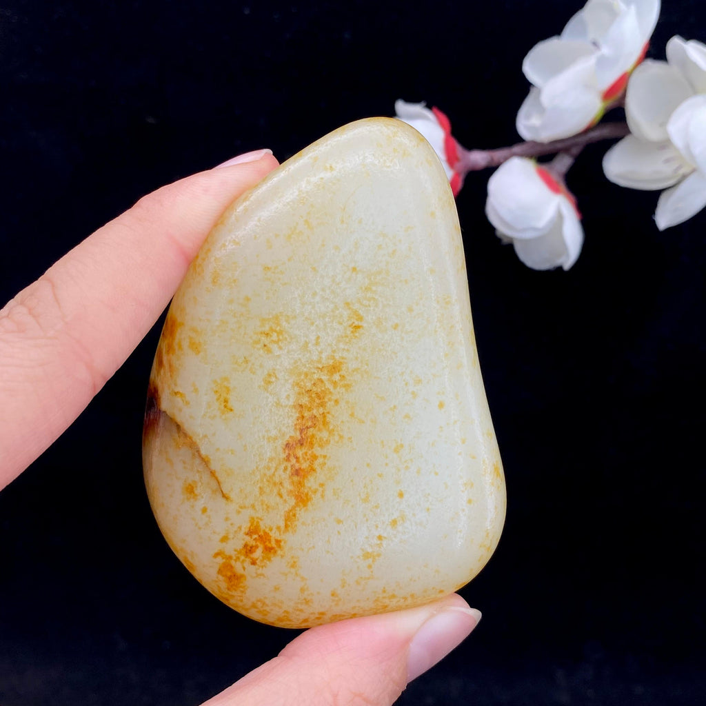 和田玉洒红皮籽料手把件（164g）