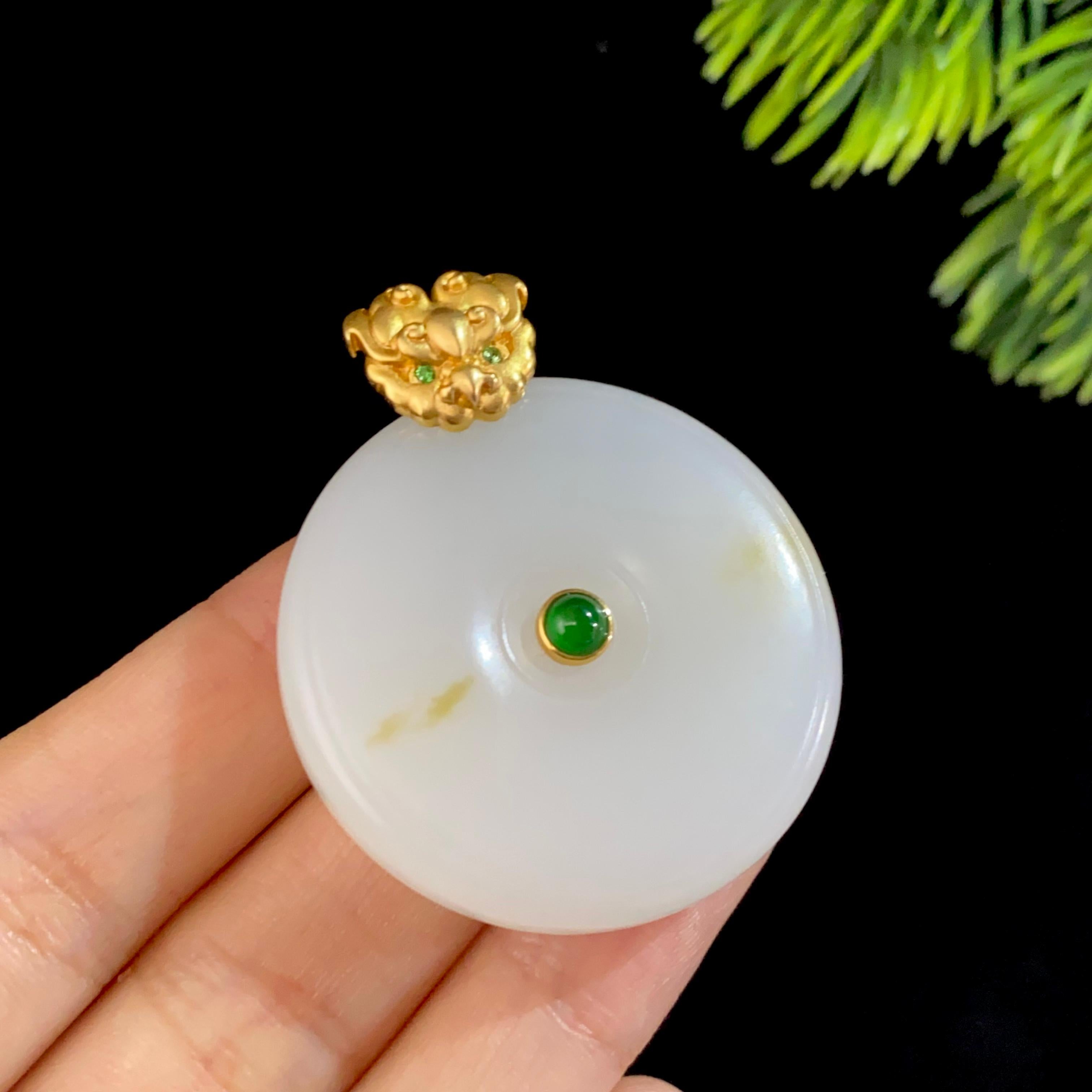 和田玉18k金糖白平安扣吊坠（21.6g）