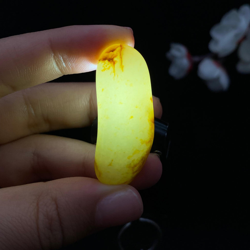 和田玉聚黄皮籽料吊坠籽（13.6g）