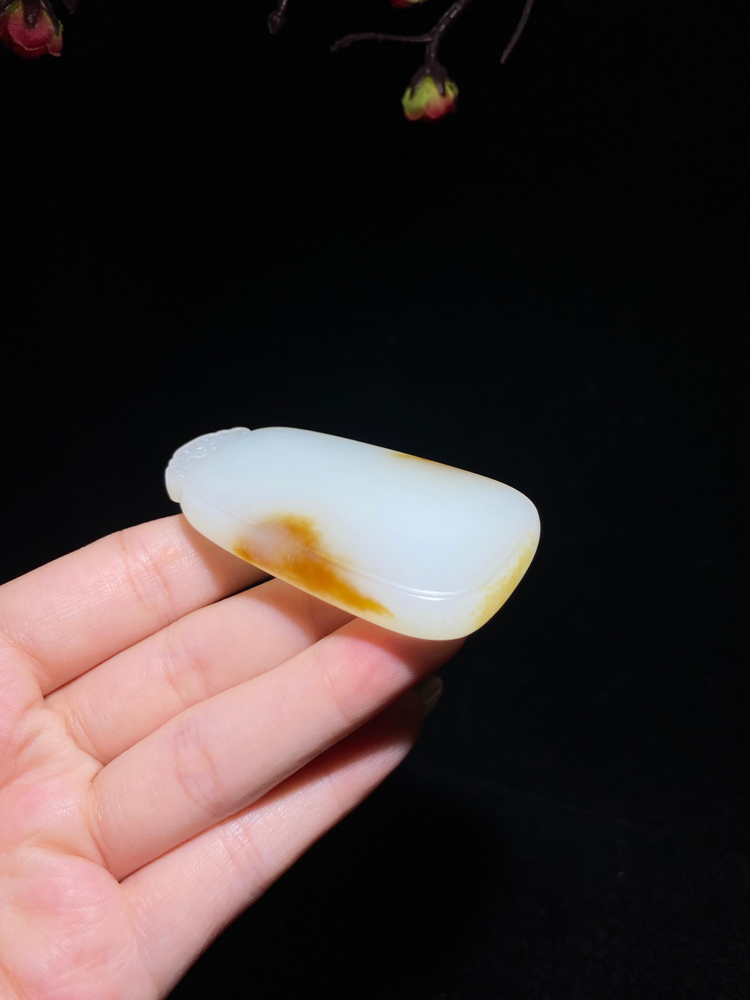 和田玉糖白玉无事牌（48.7g）
