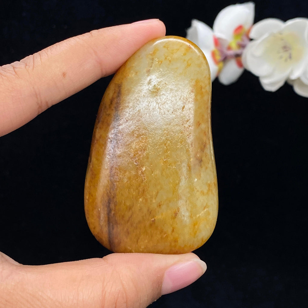 和田玉聚黄皮籽料手把件（87.2g）