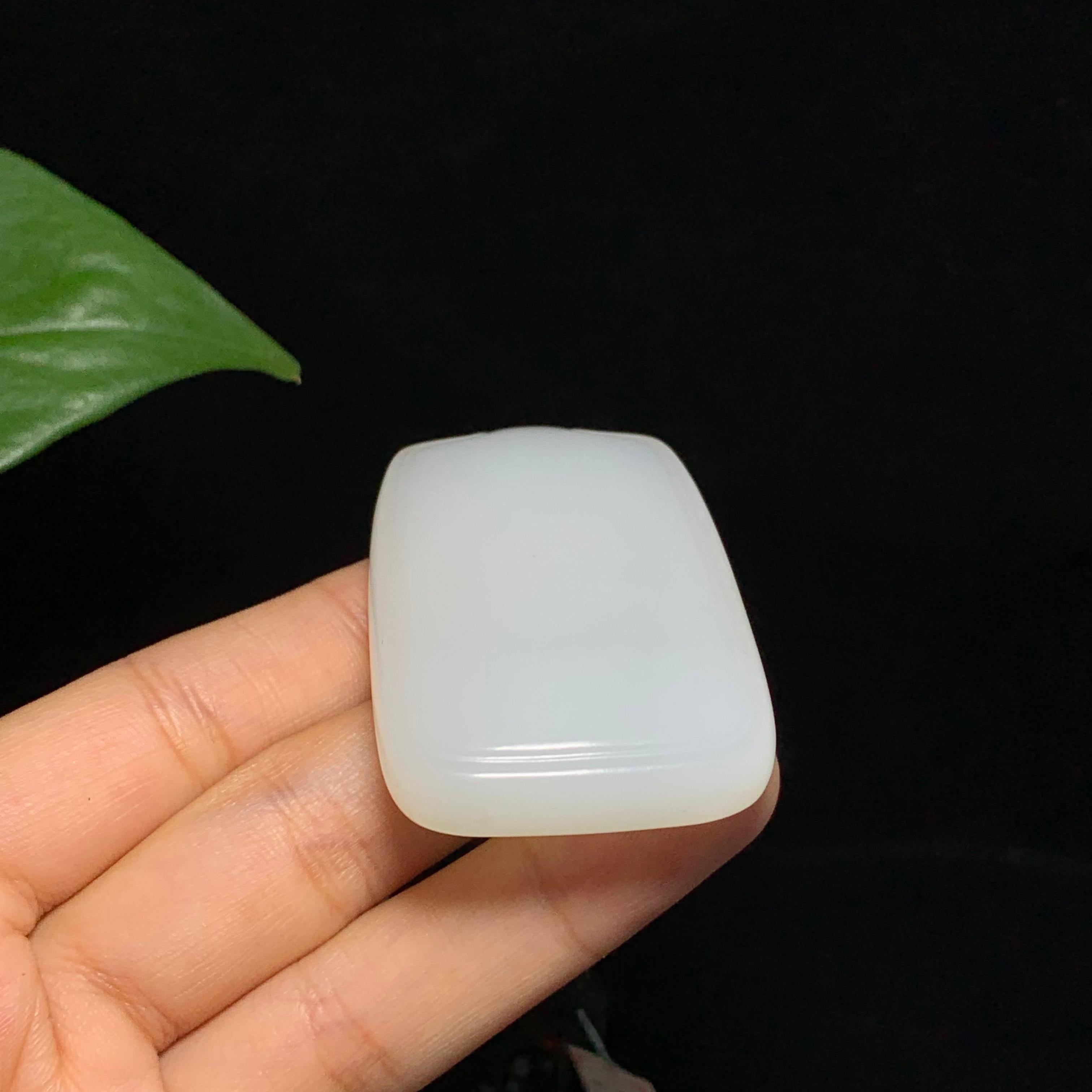 毕业级和田山料羊脂白玉无事牌挂件（52.0g）